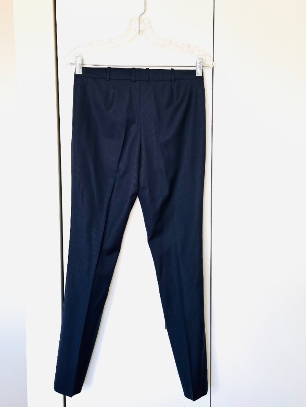 Boss Collection 100% Virgin Wool Navy Pinstripe 2-piece Pant Suits - Size 0 - Picture 9 of 15